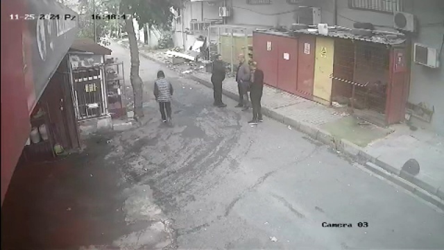 Bağcılar'da silahlı saldırı düzenledi, darbedilince şikayetçi oldu