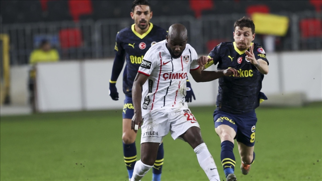 Fenerbahçe Gaziantep 11'i! Fenerbahçe'nin Gaziantep maçı 11'i belli oldu mu, ilk 11'de kimler var?