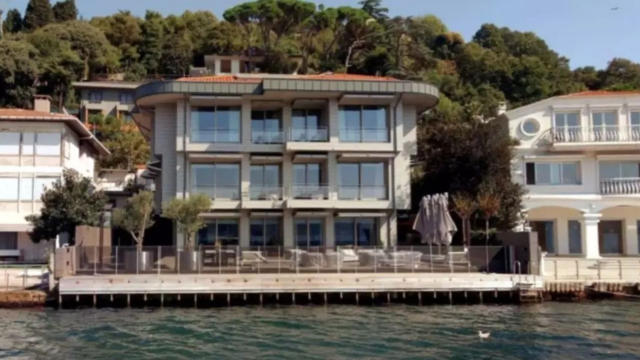 Feyyaz Tokar Yalısı nerede? Hamdi Ulukaya, Feyyaz Tokar Yalısı'nı ne kadara satın aldı?