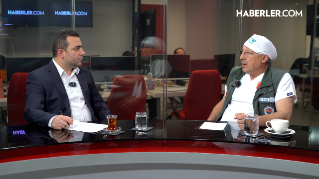 Doç. Dr. Selim Genç: 20 doları olmadığı için 36 yıl kör kalan insanlar vardı