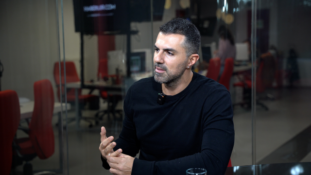 Raşit Bağzıbağlı: İyi bir modacı olmak için gay olmaya gerek yok