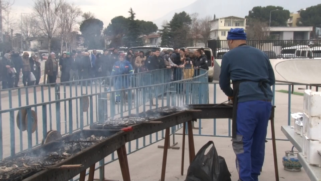 Bursa'da Hamsi ve Kültür Festivali'nde 1 Ton Hamsi Ücretsiz Dağıtıldı