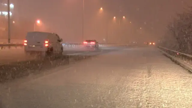 İstanbul karlar altında! Tüm ilçeler sarı kodlu uyarı yapıldı