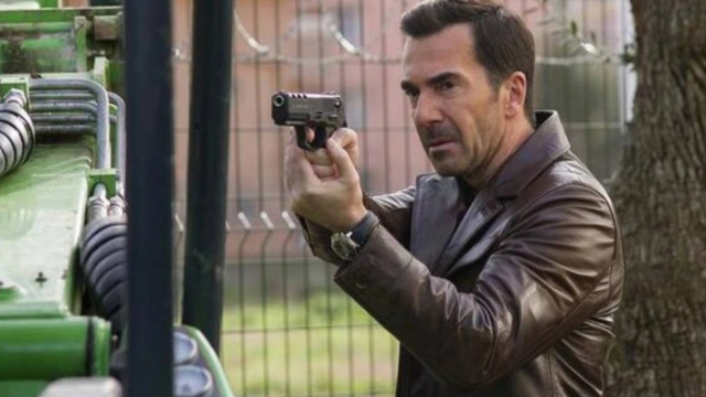 Filiz Akın'ın oğlu İlker İnanoğlu kimdir, kaç yaşında? İlker İnanoğlu hangi dizilerde oynadı?