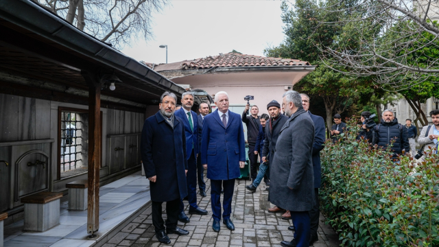 Şehzadebaşı Camisi'ndeki skandalın ardından CHP heyeti Vali Gül ile görüştü