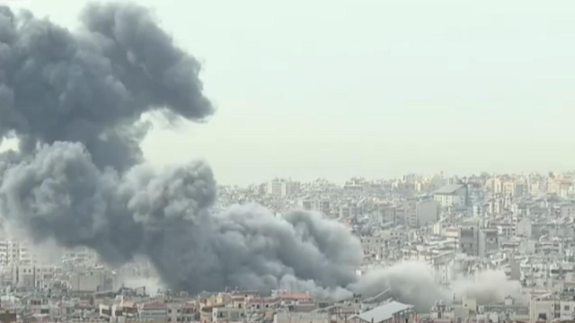 İsrail, Lübnan'ın başkenti Beyrut'a bomba yağdırdı