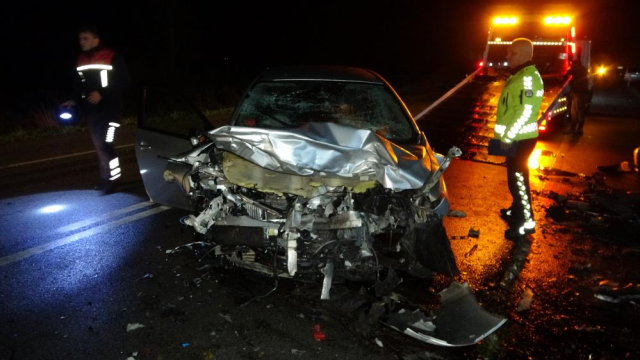 �anakkale'de korkun� kaza! 3 ki�i �ld�, 1 ki�i yaraland�