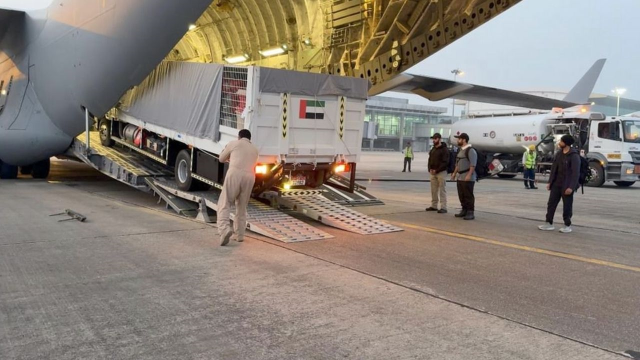 BAE, Myanmar'daki deprem mağdurlarına acil insani yardım başlattı