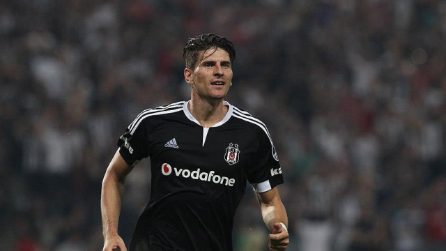 Beşiktaş taraftarları eski ve yeni yıldızları karşılaştırdı: Özlem duyulan isimler