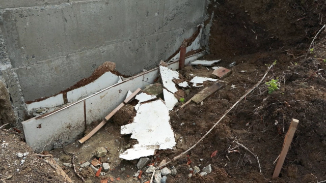 Hayatı boyunca dedesi olarak bildiği kişi ölüm döşeğinde babası olduğunu itiraf etti