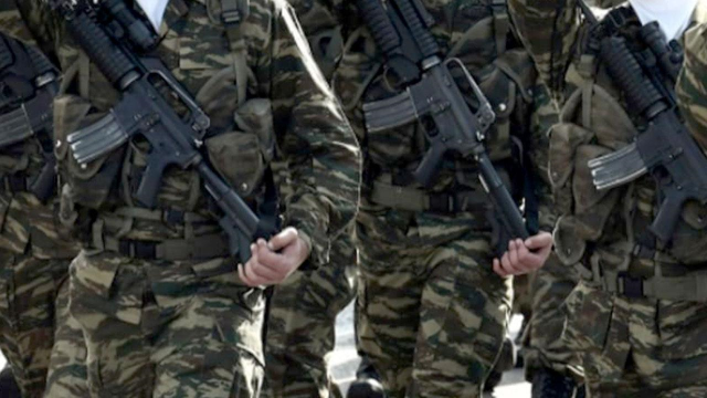 Avrupa'da zorunlu askerliğin ayak sesleri!