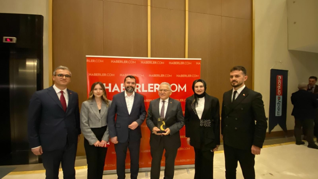 Başkan Büyükkılıç: Yapay zekâ projeleriyle ödüle layık görülmek gurur verici