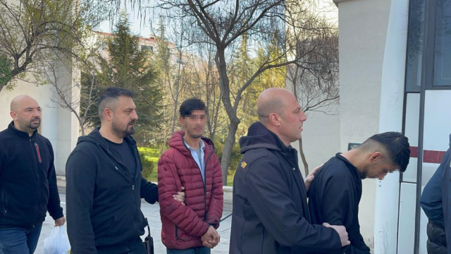 Jigolo operasyonundan PKK çıktı! Milyonları aktarmışlar