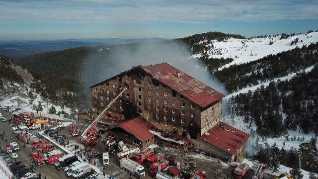 Bolu'daki otel faciasında yangının çıkış anı kamerada