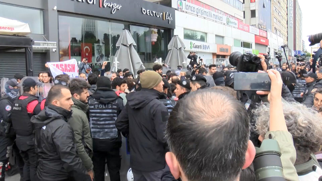 İstanbul'da 1 Mayıs gerginliği! Polis müdahale edince arbede yaşandı