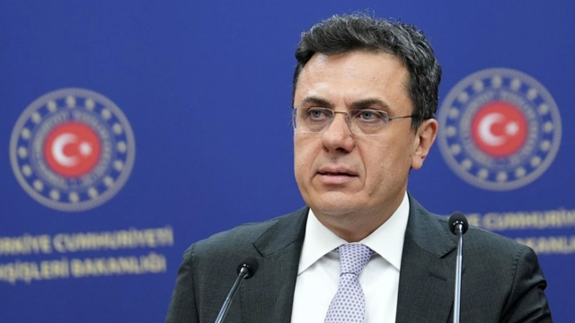 Türk vatandaşlarının da bulunduğu gemiye saldırı