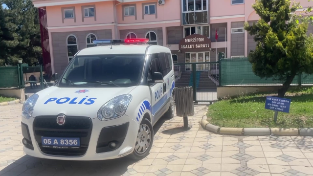 Tartıştığı oğlunu kapısına gelen polise şikayet etmedi, 1 dakika sonra canından oldu