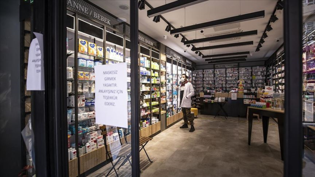 19 Mayıs'ta eczaneler açık mı, saat kaça kadar çalışıyor? 19 Mayıs 2025 Pazartesi günü eczaneler çalışıyor mu?