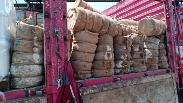 Yakalanmasalar vatandaşa yedireceklerdi! 7 ton bozulmuş peynir imha edildi