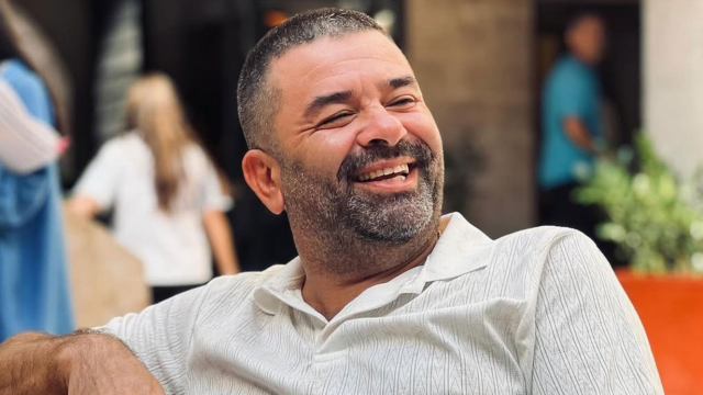 Bülent Şakrak aşk hayatıyla gündemde! Sevgilisiyle romantik akşam yemeğine çıktı