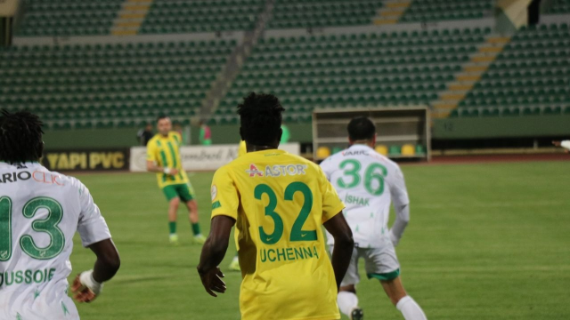 Herkes yıldız transferi beklerken Ali Koç 2. Lig'den topçu aldı