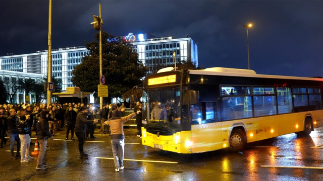 İstanbul'da yarın otobüsler çalışıyor mu? 22 Mayıs 2025 toplu taşıma seferleri nasıl olacak?