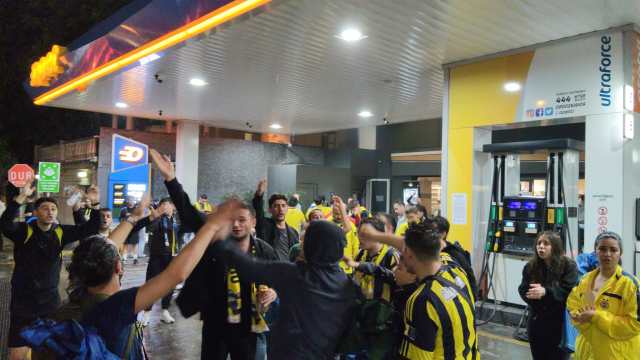 Fenerbahçe'nin şampiyonluğu Bağdat Caddesi'ni bayram yerine çevirdi