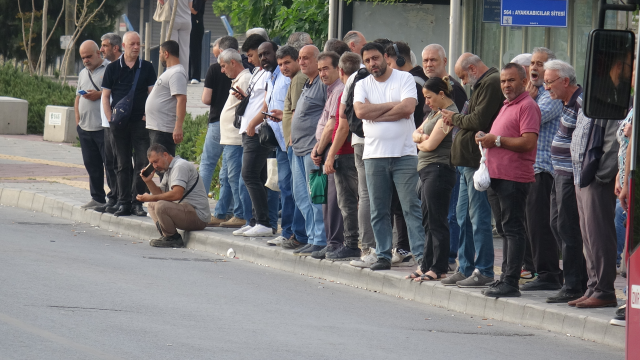 İzmir'deki grev kaosu! Belediye 59 bin TL veriyor, sendika 82 bin TL istiyor