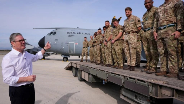 İngiltere Başbakanı Starmer, ülkesini savaşa hazır hale getirmeyi planladıklarını söyledi