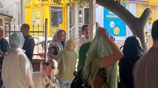 Demet Akalın kuzenini son yolculuğuna uğurladı