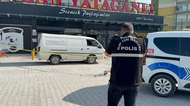Önce tokalaştı sonra bacaklarından vurdu