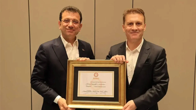 İş insanı Sari'nin 'İBB'den alacağı 3 milyar lira için 232 milyon lira verdiği' iddiası