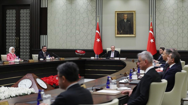 Cumhurbaşkanı Erdoğan'ın korumaya aldığı bakan: Bu yıl onu sıkıştırmayın