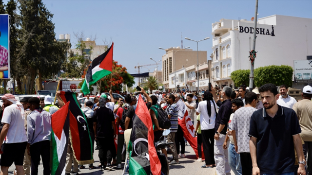 Mağrip Direniş Konvoyu'na katılmak üzere yola çıkan Türk gazeteciye Mısır'dan deport