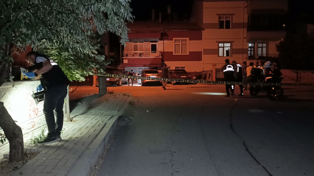 Kız arkadaşının babasını ve ağabeyini pompalı tüfekle vurdu