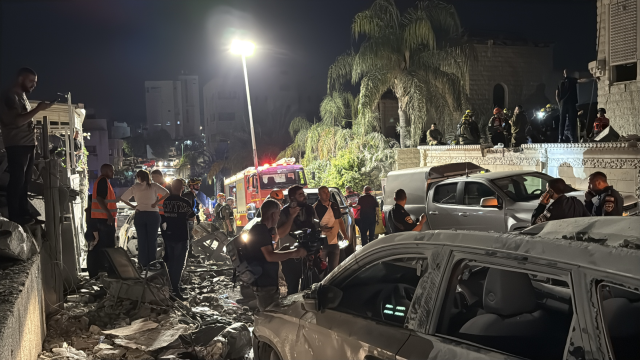 İran'dan savaşta bir ilk! Hayfa'yı hipersonik füzelerle vurdular