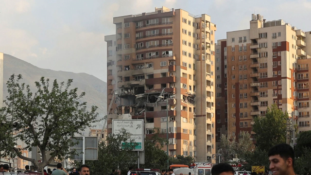 İsrail'den Tahran sakinlerine askeri bölgelerden 'uzak durmaları' uyarısı