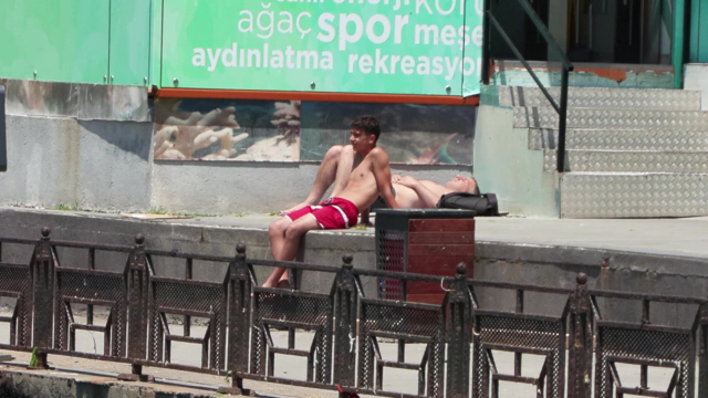 İstanbul'da tehlikeli sıcaklık alarmı! Bu saatlerde dışarı çıkmayın