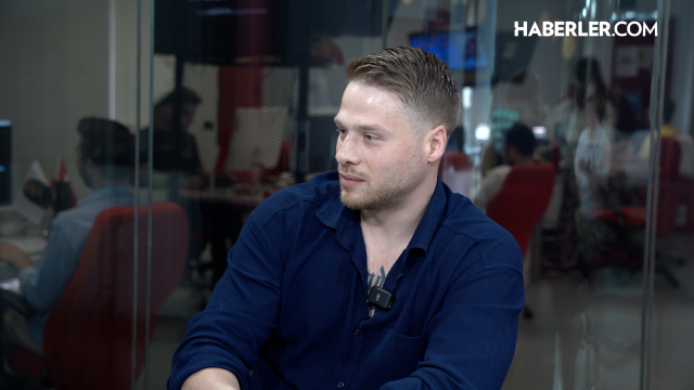 Survivor'da ilişki yaşanıyor mu? Ünlü yarışmacı tek tek anlattı