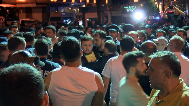 CHP'nin Saraçhane mitingi olaylı geçti! Cumhurbaşkanı'na hakaret eden 42 kişi gözaltında