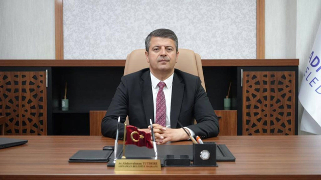 CHP'li belediyelere yeni operasyon! Zeydan Karalar ve Muhittin Böcek gözaltında