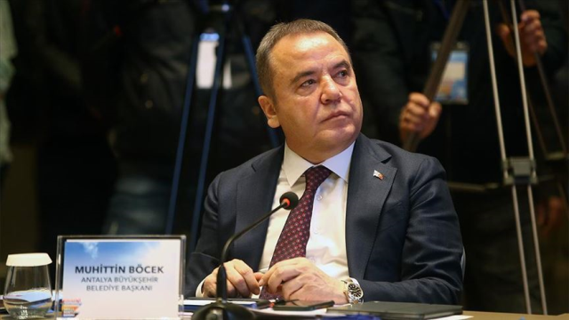 CHP'li belediyelere yeni operasyon! Zeydan Karalar ve Muhittin Böcek gözaltında