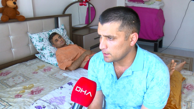 Telefonunu gasbettiği için kendisinden şikayetçi olan genci, üzerine benzin dökerek yaktı