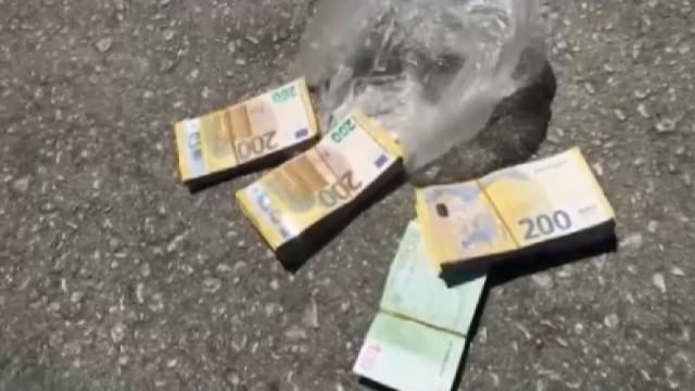 SGK'daki rüşvet skandalının görüntüleri ortaya çıktı: Poşet içerisinde balya balya Euro bulundu