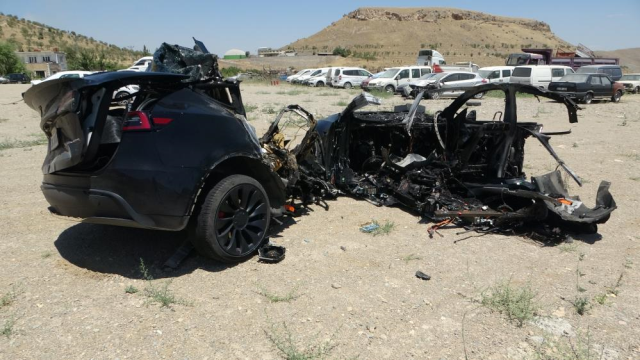 2 hemşireye mezar olan Tesla'nın son hali