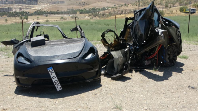 2 hemşireye mezar olan Tesla'nın son hali