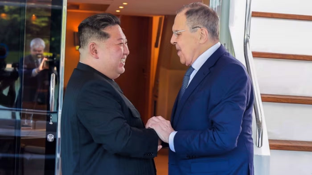 أعلن الزعيم الكوري الشمالي كيم دعمه غير المشروط لروسيا ضد أوكرانيا