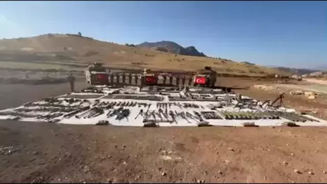 TSK, 1800 metre uzunluğunda, 33 odalı mağara buldu! İşte içinden çıkanlar