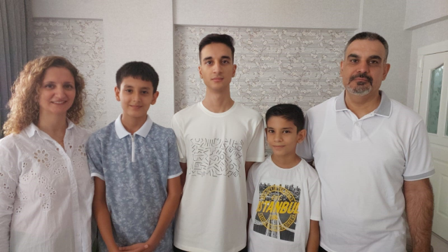 YKS birincisinin kardeşi de LGS şampiyonu çıktı