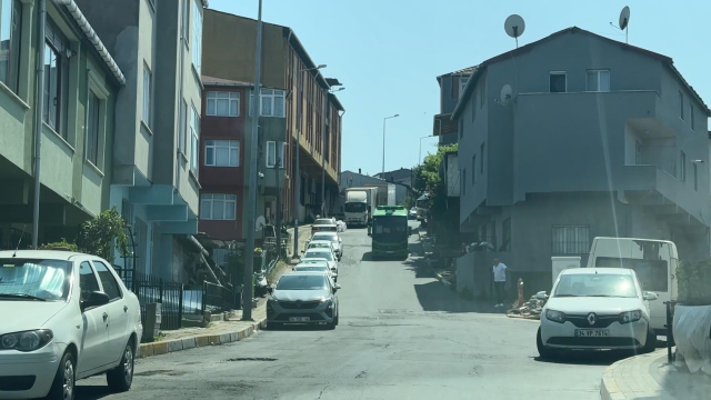 Kuaförde başına çizik atan arkadaşına kurşun yağdırdı